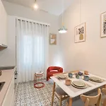 Downtown Tirana Apartment Delux Shallvaret